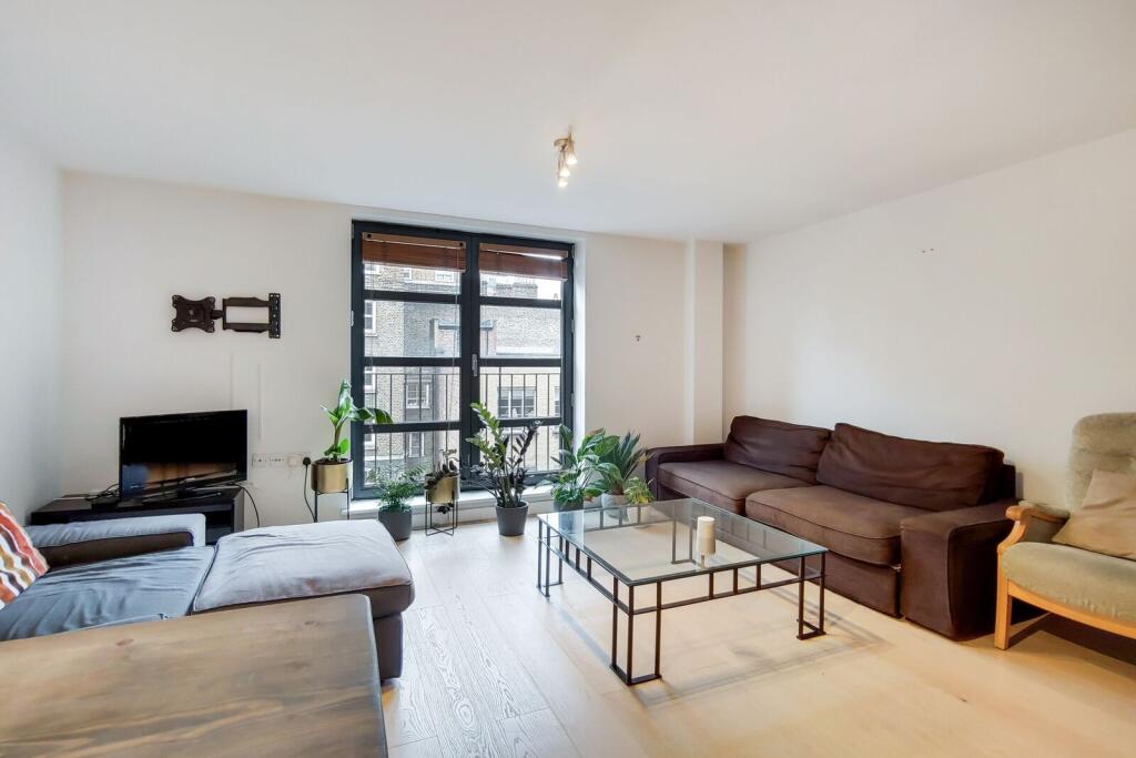 3 bed 1st Floor Flat for rent in London. From Foxtons - Shoreditch 3 bed 1st Floor Flat for rent in London. From Foxtons - Shoreditch