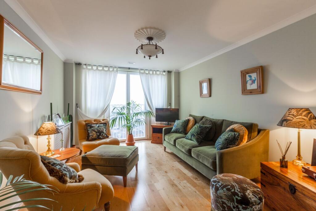 1 bed 1st Floor Flat for rent in London. From Foxtons - Shoreditch