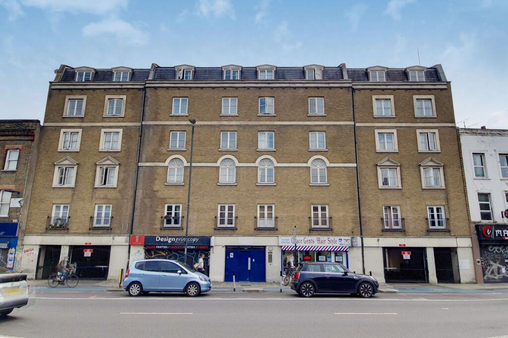 1 bed 1st Floor Flat for rent in Stepney. From Foxtons - Shoreditch