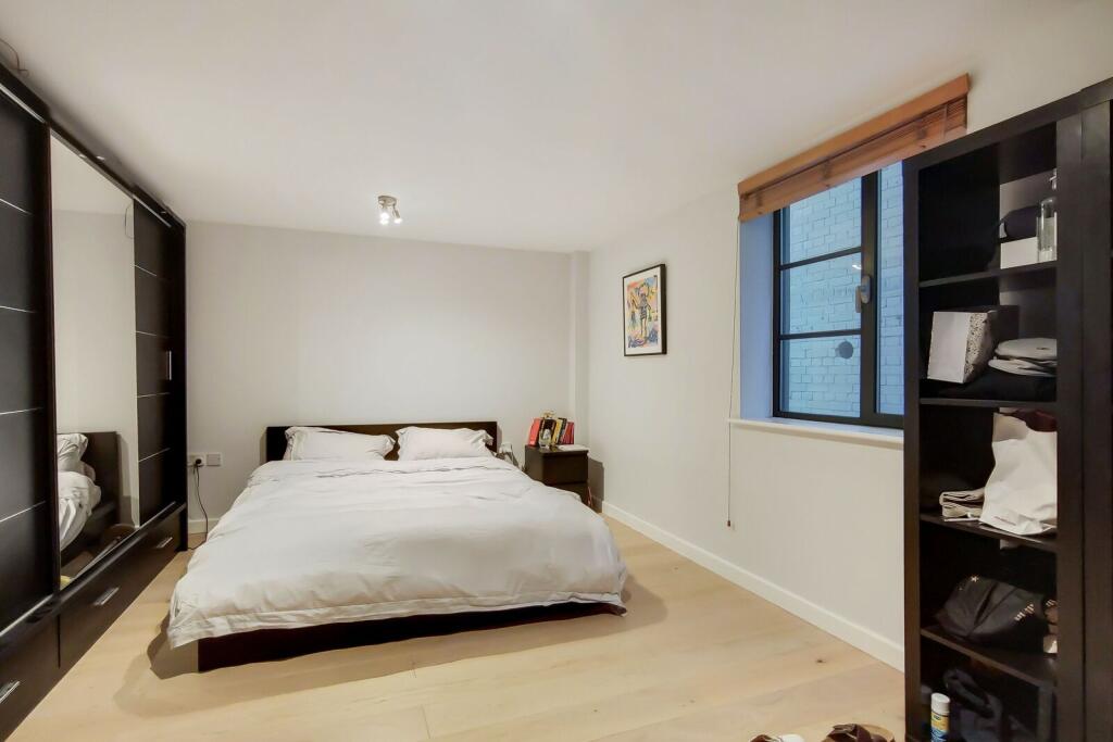 3 bed 1st Floor Flat for rent in London. From Foxtons - Shoreditch 3 bed 1st Floor Flat for rent in London. From Foxtons - Shoreditch