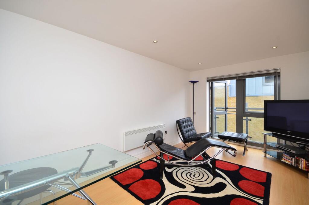 2 bed 1st Floor Flat for rent in London. From Foxtons - Shoreditch 2 bed 1st Floor Flat for rent in London. From Foxtons - Shoreditch