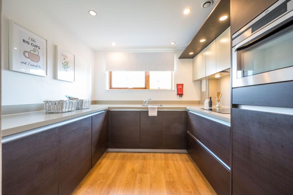 2 bed 1st Floor Flat for rent in London. From Foxtons - Shoreditch