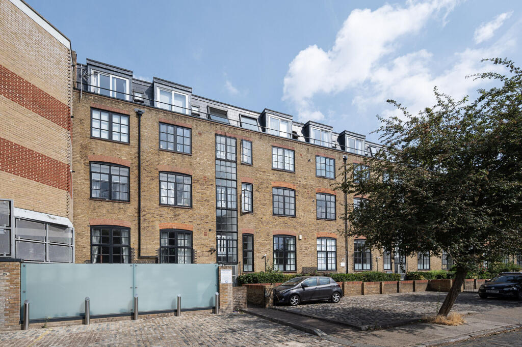 2 bed 1st Floor Flat for rent in Bethnal Green. From Foxtons - Shoreditch 2 bed 1st Floor Flat for rent in Bethnal Green. From Foxtons - Shoreditch