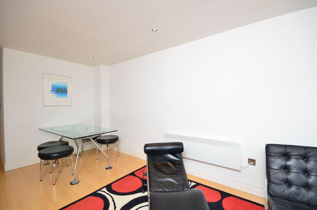 2 bed 1st Floor Flat for rent in London. From Foxtons - Shoreditch