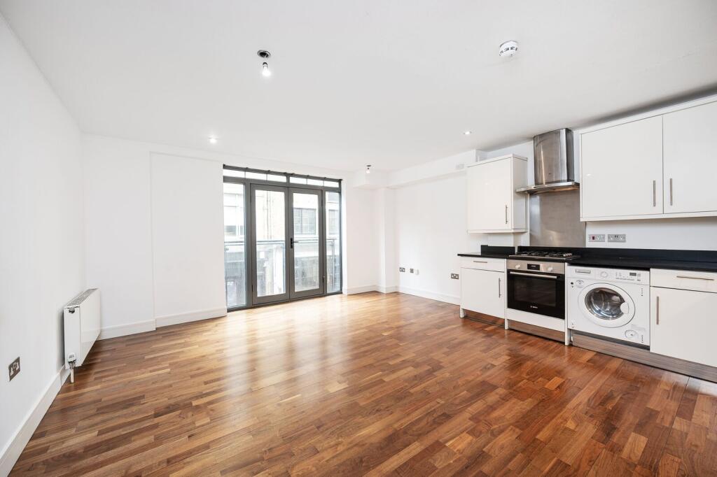 2 bed 1st Floor Flat for rent in London. From Foxtons - Shoreditch 2 bed 1st Floor Flat for rent in London. From Foxtons - Shoreditch
