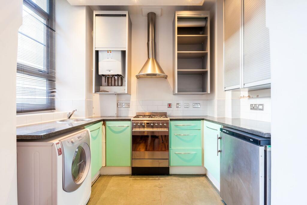 2 bed 1st Floor Flat for rent in London. From Foxtons - Shoreditch