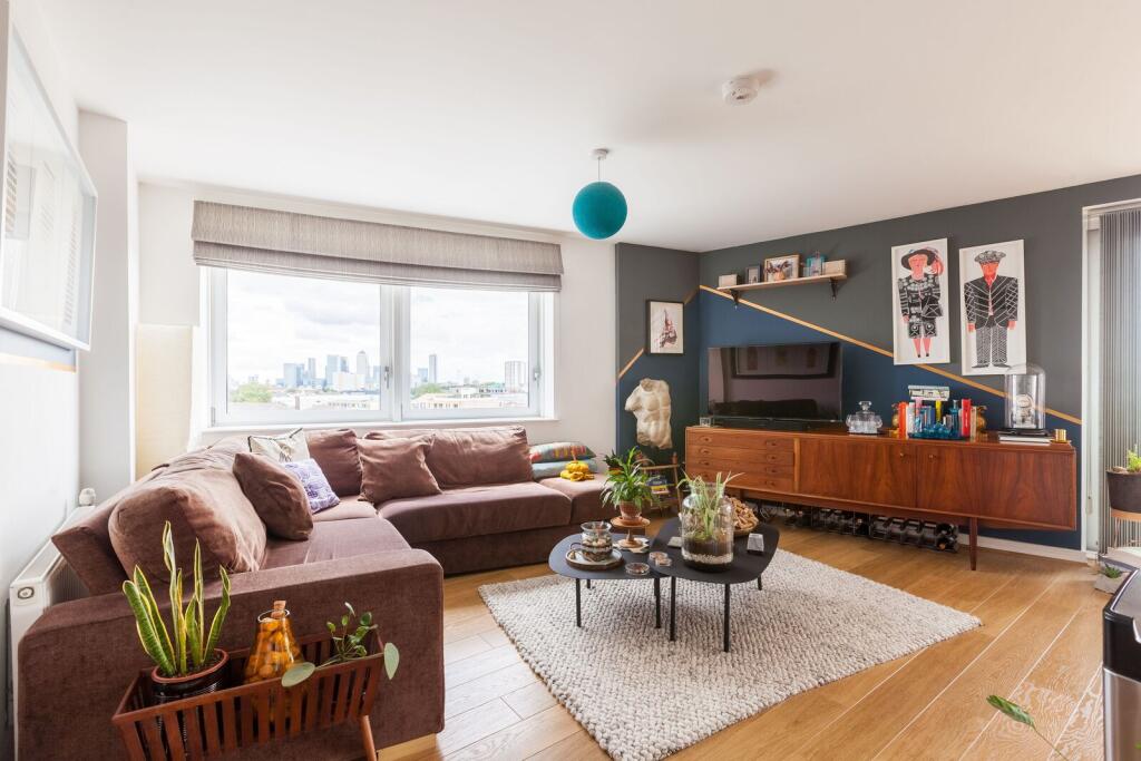 2 bed 1st Floor Flat for rent in London. From Foxtons - Shoreditch