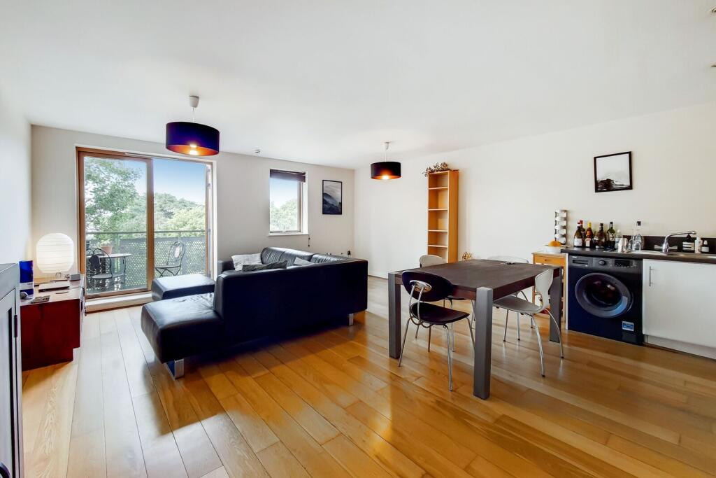 1 bed 1st Floor Flat for rent in London. From Foxtons - Shoreditch