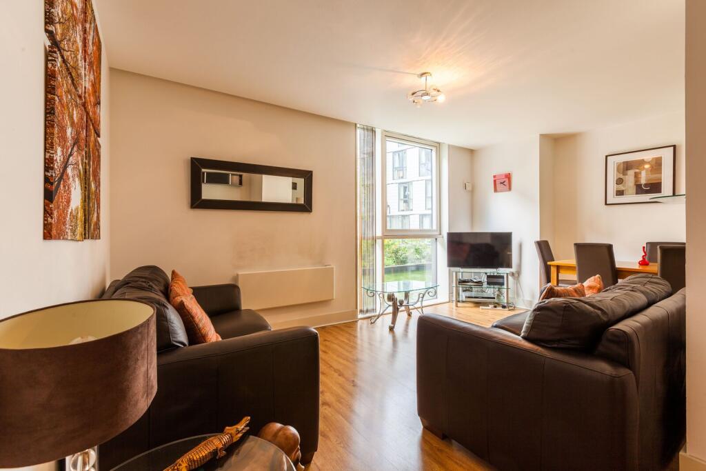 1 bed 1st Floor Flat for rent in Stepney. From Foxtons - Shoreditch