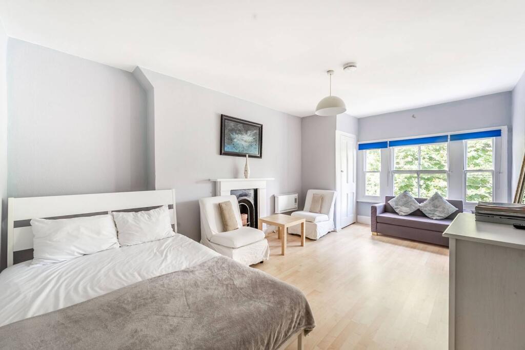 0 bed Studio for rent in London. From Foxtons - South Kensington