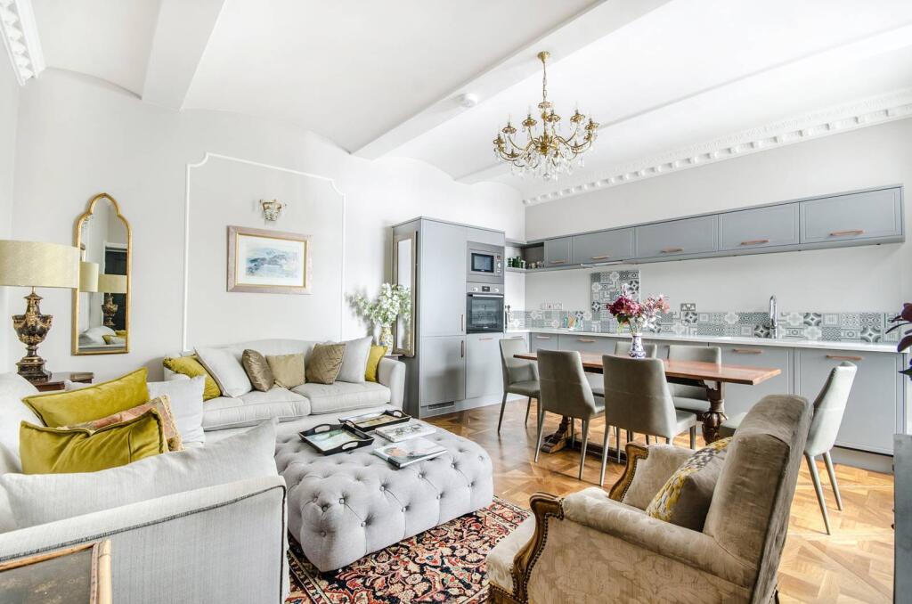 2 bed 1st Floor Flat for rent in London. From Foxtons - South Kensington