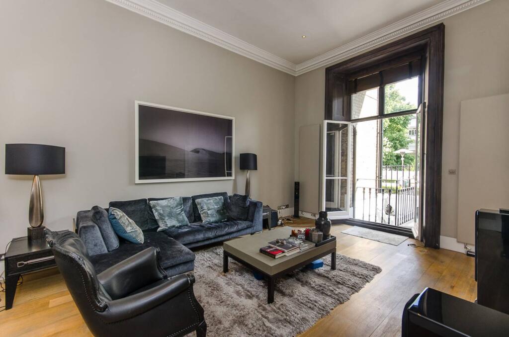2 bed Annexe for rent in London. From Foxtons - South Kensington