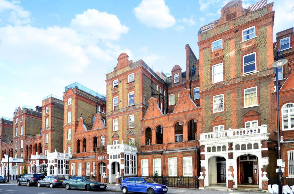 0 bed Studio for rent in London. From Foxtons - South Kensington