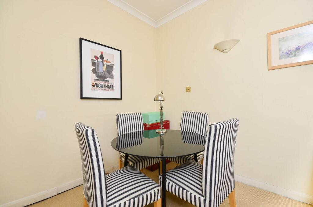 1 bed 1st Floor Flat for rent in London. From Foxtons - South Kensington
