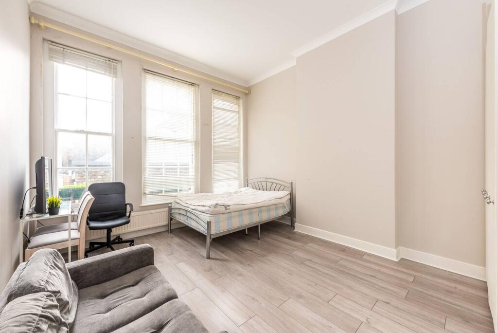 0 bed Studio for rent in London. From Foxtons - South Kensington