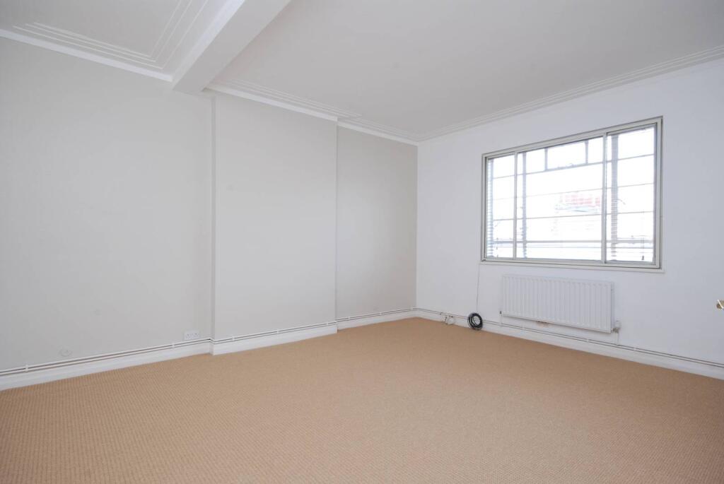 2 bed 1st Floor Flat for rent in London. From Foxtons - South Kensington