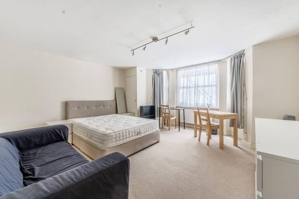 0 bed Studio for rent in London. From Foxtons - South Kensington