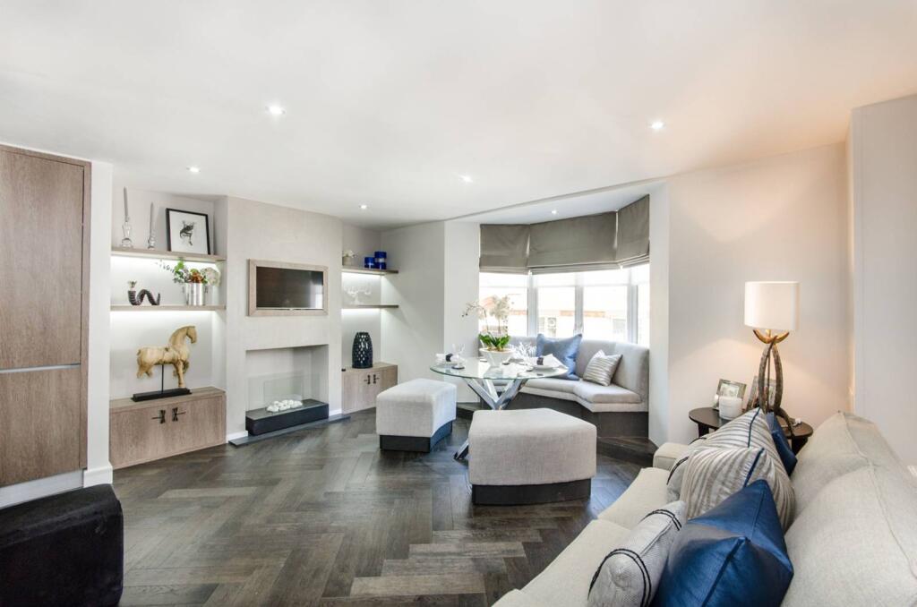 1 bed 1st Floor Flat for rent in London. From Foxtons - South Kensington