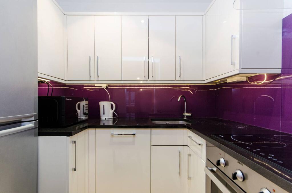 2 bed 1st Floor Flat for rent in London. From Foxtons - South Kensington