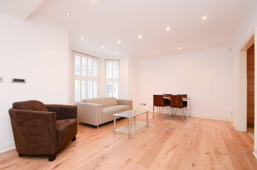 2 bed 1st Floor Flat for rent in London. From Foxtons - South Kensington