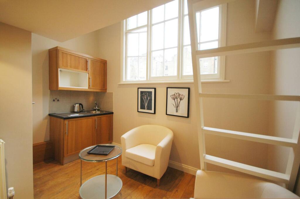 4 bed Studio for rent in London. From Foxtons - South Kensington