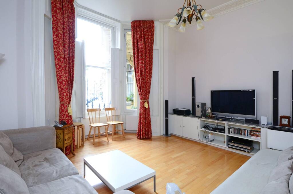 2 bed 1st Floor Flat for rent in London. From Foxtons - South Kensington