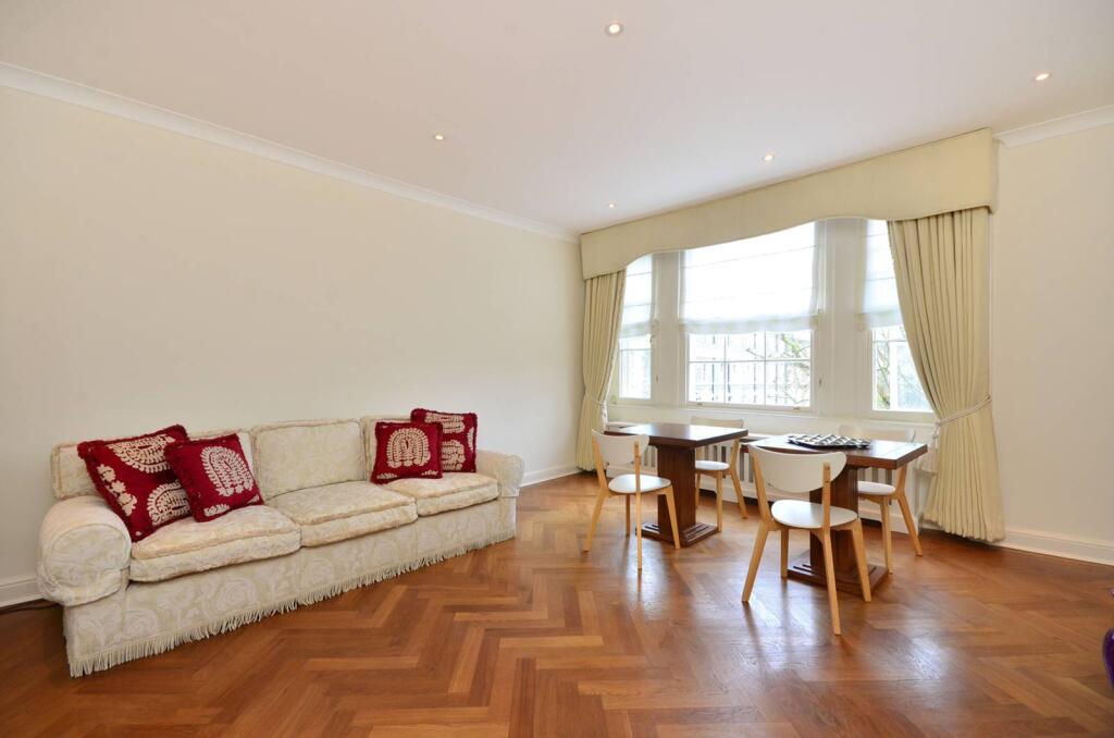 2 bed 1st Floor Flat for rent in London. From Foxtons - South Kensington