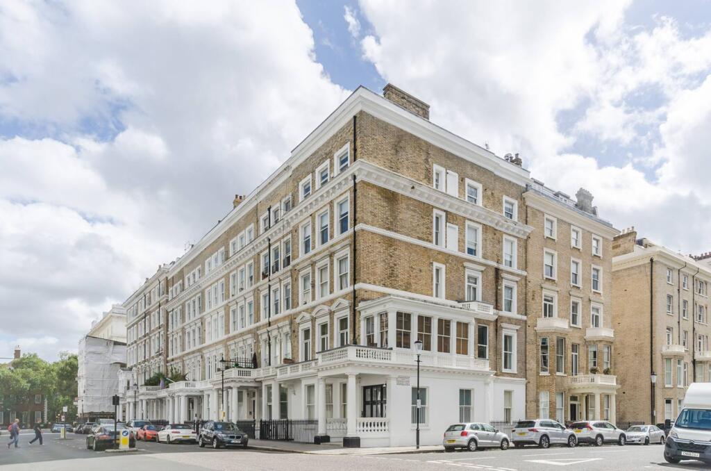 2 bed 1st Floor Flat for rent in Kensington. From Foxtons - South Kensington