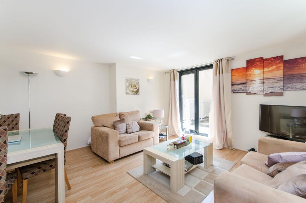 1 bed 1st Floor Flat for rent in Kensington. From Foxtons - South Kensington