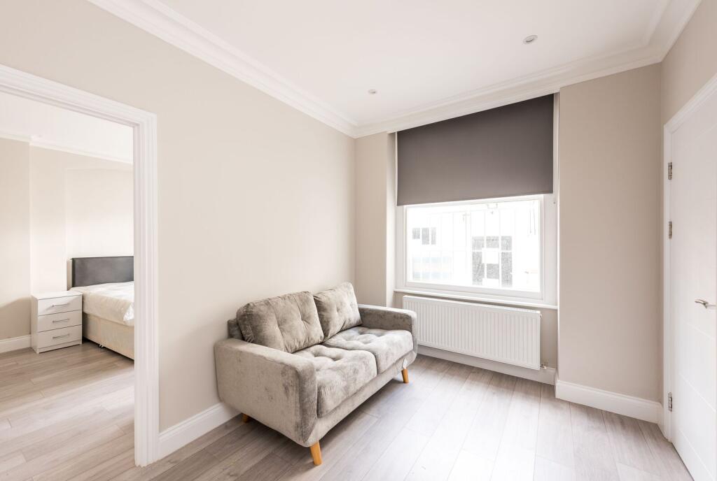 2 bed 1st Floor Flat for rent in Kensington. From Foxtons - South Kensington