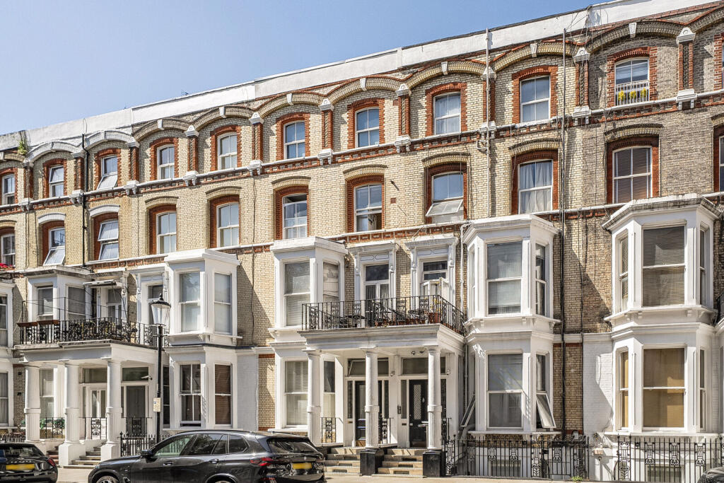 4 bed Studio for rent in London. From Foxtons - South Kensington