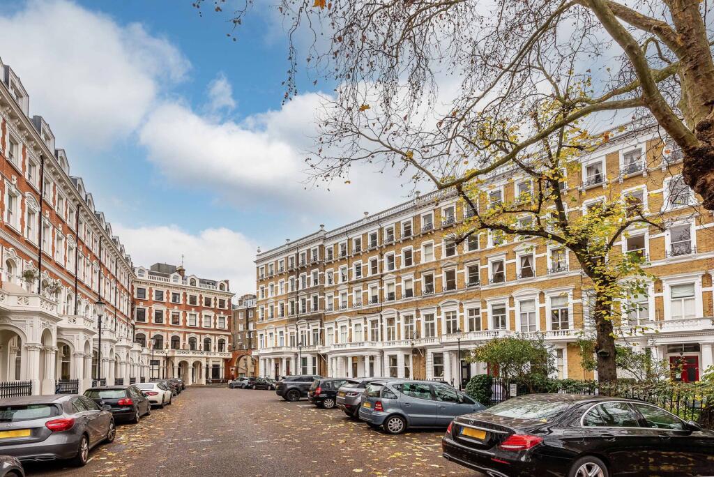 2 bed 1st Floor Flat for rent in London. From Foxtons - South Kensington
