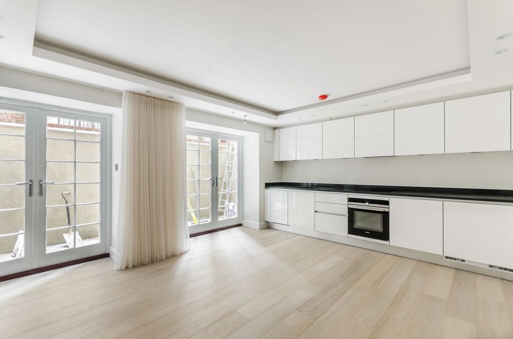 1 bed 1st Floor Flat for rent in Chelsea. From Foxtons - South Kensington