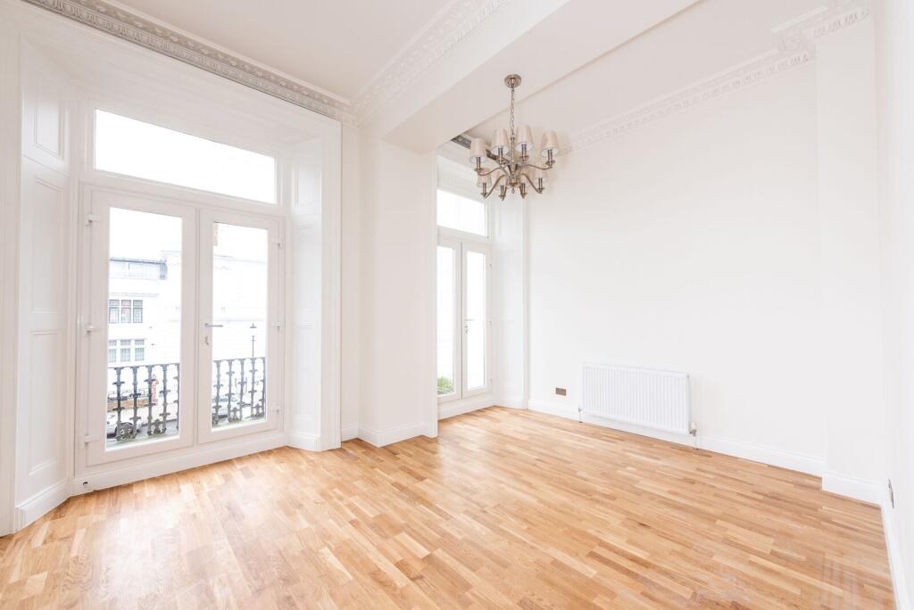 2 bed 1st Floor Flat for rent in London. From Foxtons - South Kensington