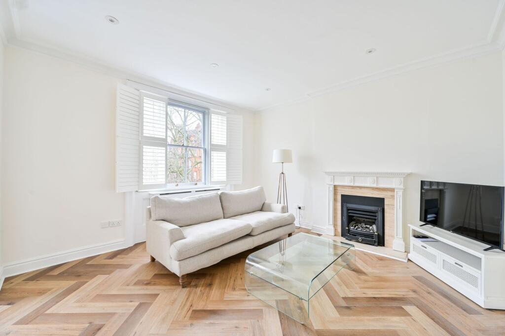 2 bed 1st Floor Flat for rent in London. From Foxtons - South Kensington