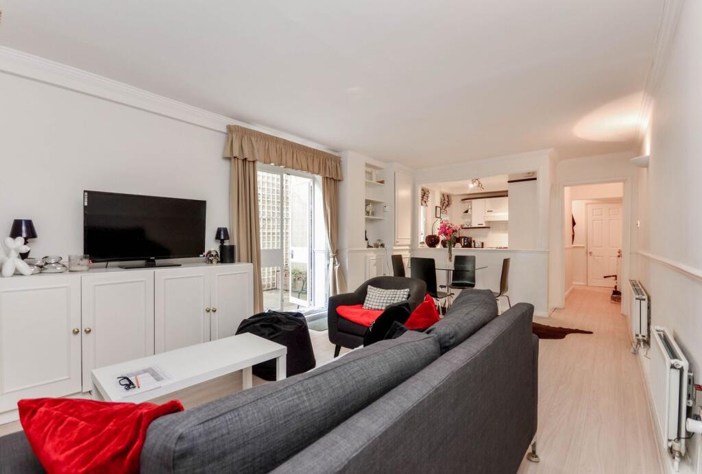 2 bed 1st Floor Flat for rent in London. From Foxtons - South Kensington