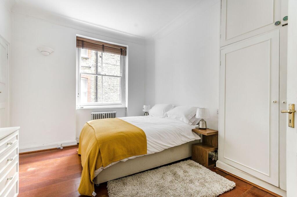 2 bed 1st Floor Flat for rent in London. From Foxtons - South Kensington