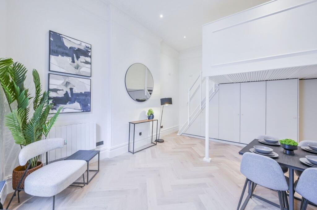 4 bed Studio for rent in London. From Foxtons - South Kensington