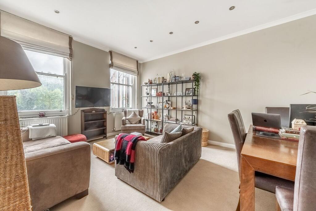 2 bed 1st Floor Flat for rent in London. From Foxtons - South Kensington