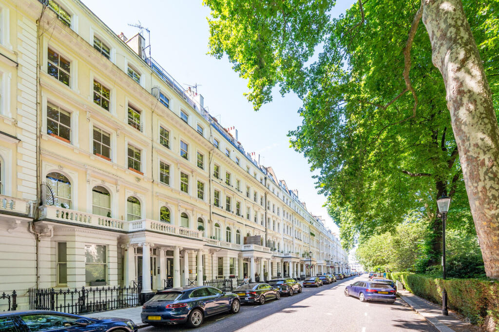 2 bed 1st Floor Flat for rent in Kensington. From Foxtons - South Kensington 2 bed 1st Floor Flat for rent in Kensington. From Foxtons - South Kensington