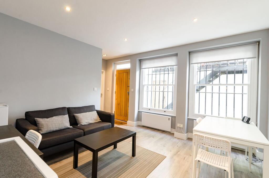 1 bed 1st Floor Flat for rent in Kensington. From Foxtons - South Kensington