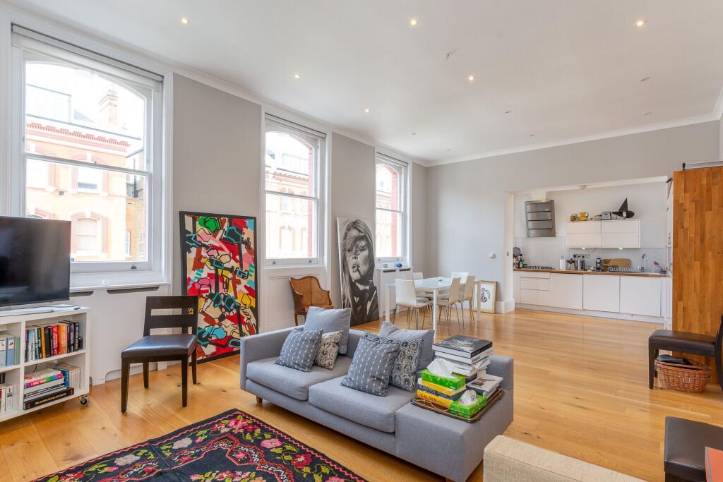 2 bed 1st Floor Flat for rent in Chelsea. From Foxtons - South Kensington 2 bed 1st Floor Flat for rent in Chelsea. From Foxtons - South Kensington