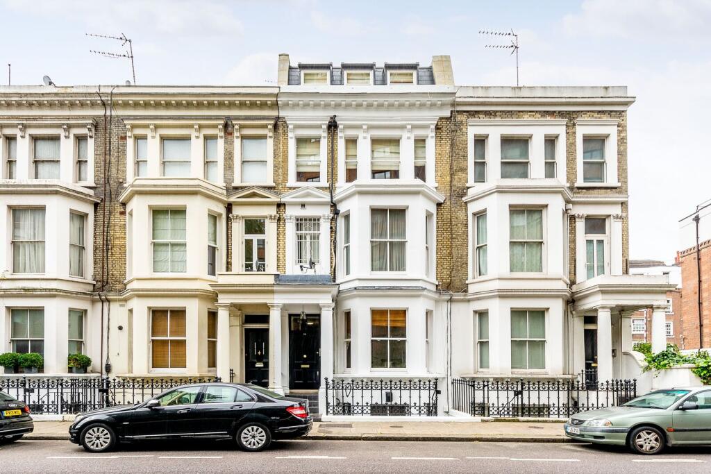 2 bed 1st Floor Flat for rent in London. From Foxtons - South Kensington