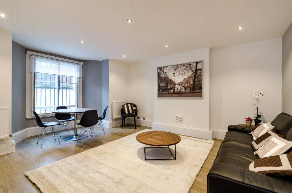2 bed 1st Floor Flat for rent in London. From Foxtons - South Kensington