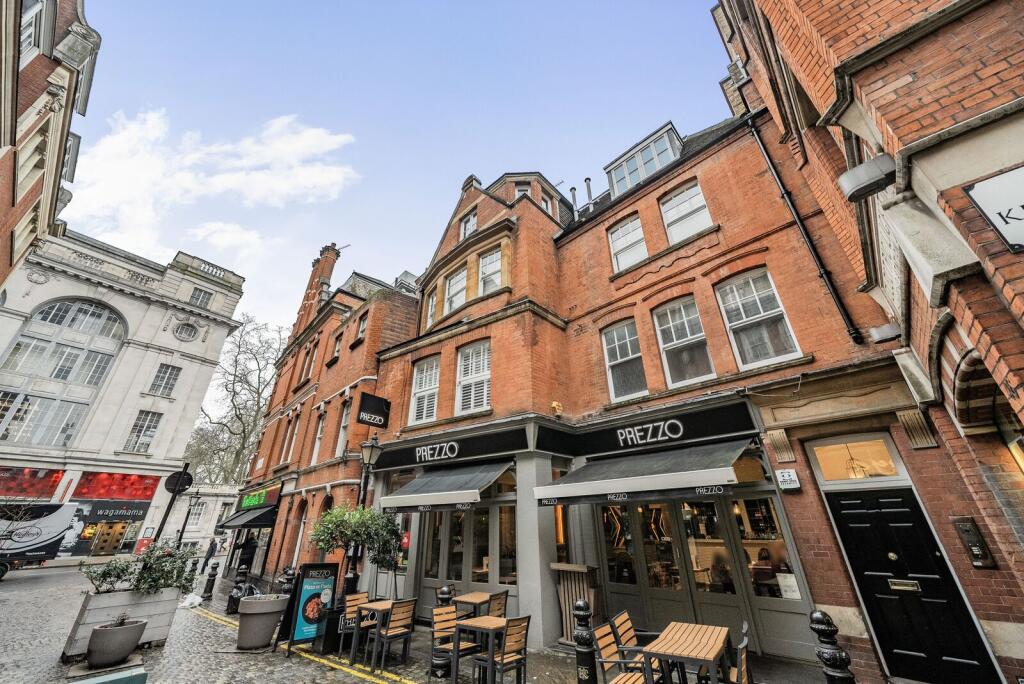 2 bed 1st Floor Flat for rent in London. From Foxtons - South Kensington