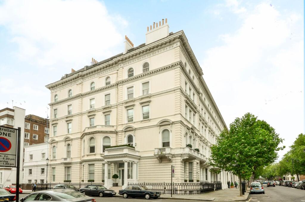 2 bed 1st Floor Flat for rent in London. From Foxtons - South Kensington