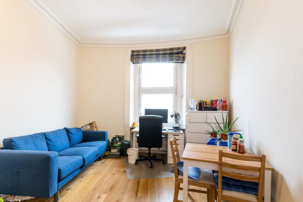 2 bed 1st Floor Flat for rent in Chelsea. From Foxtons - South Kensington