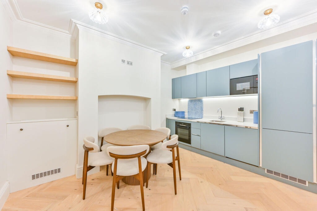 1 bed 1st Floor Flat for rent in London. From Foxtons - South Kensington