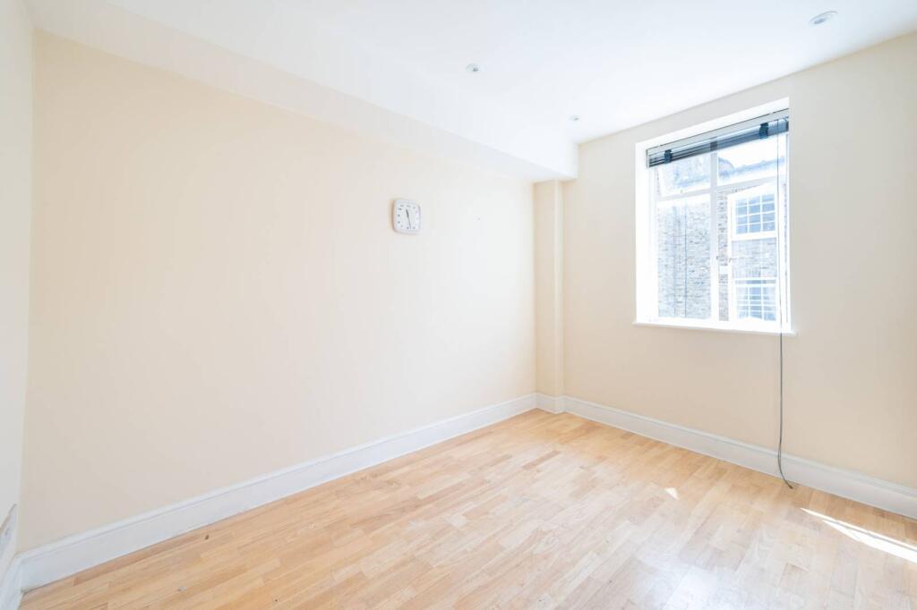 1 bed 1st Floor Flat for rent in London. From Foxtons - St Johns Wood