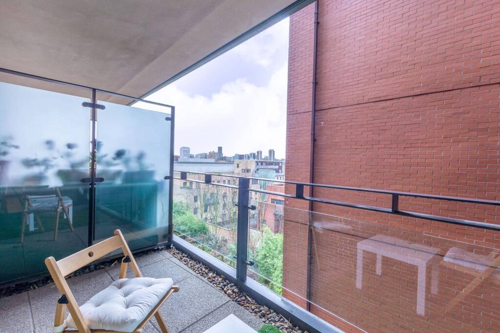 1 bed 1st Floor Flat for rent in London. From Foxtons - St Johns Wood